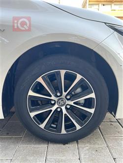 تۆیۆتا کۆرۆلا